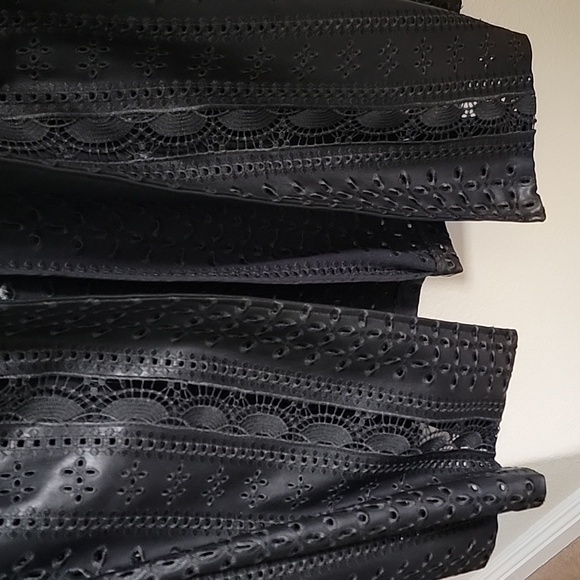 Peter Nygard Black Faux leather Eyelet Embroidered Long Vest size 16W 1X plus sz - Picture 6 of 13